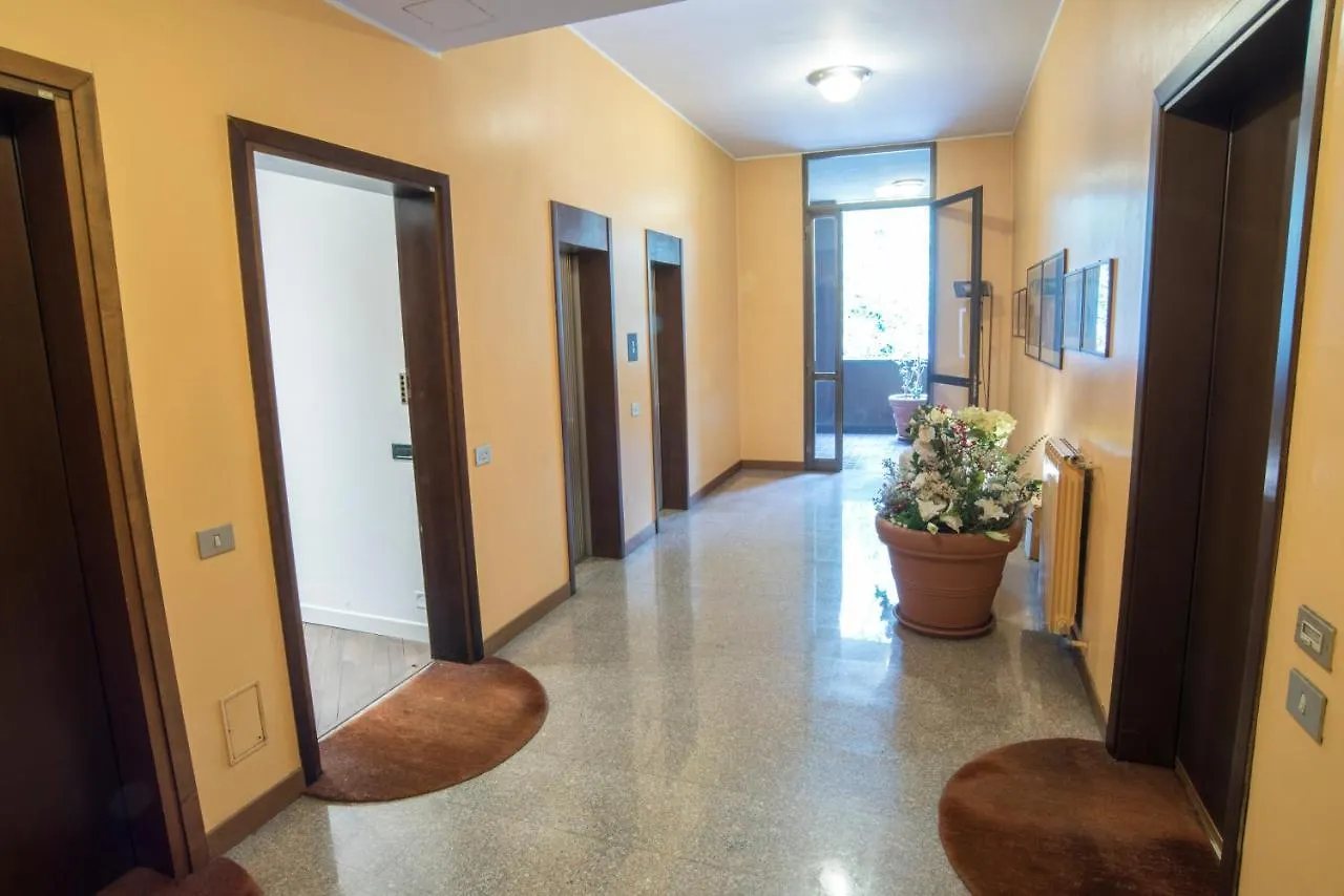 I Host Apartment - Lamarmora 1 Milan
